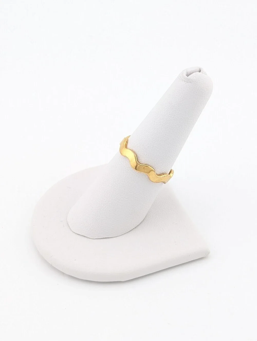 Vintage Avon Gold Wavy Band Ring - Gold Estate Jewelry